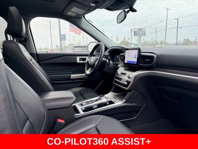 Used 2023 Ford Explorer XLT w/ Equipment Group 202A AWD/4WD image 16