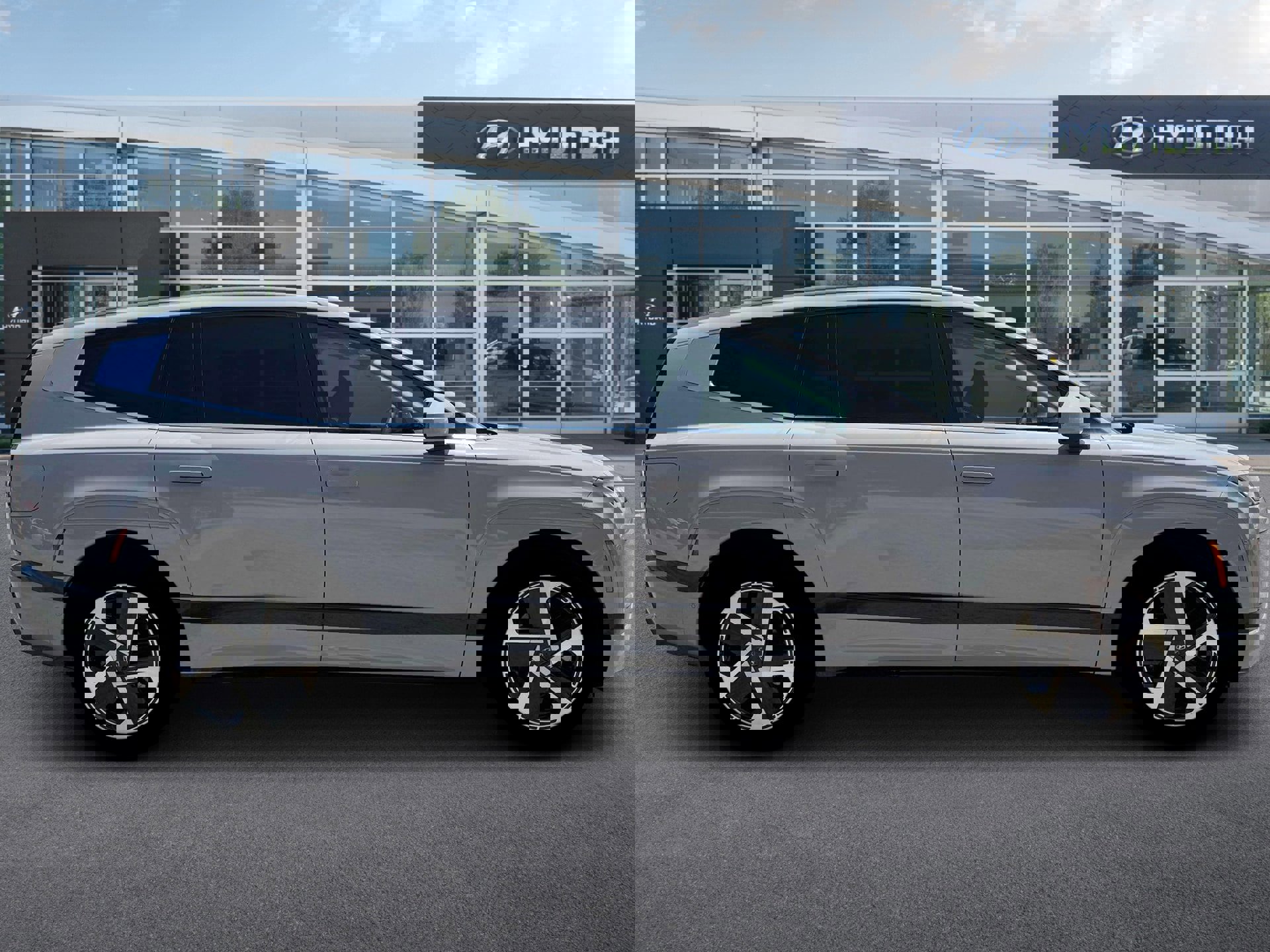 New 2026 Hyundai Ioniq 9 Calligraphy image 9