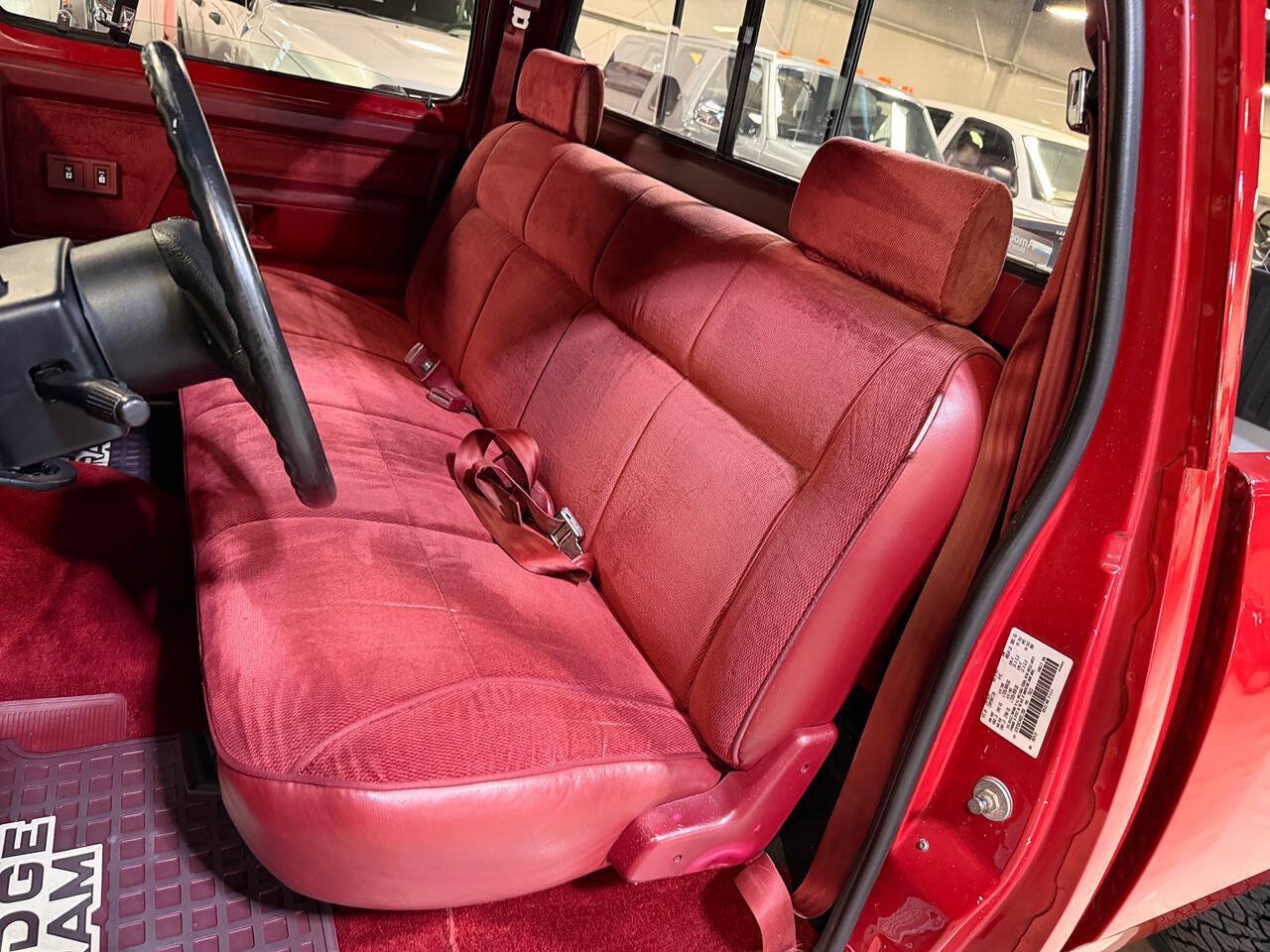 Used 1992 Dodge D/W Truck 250 AWD/4WD image 22