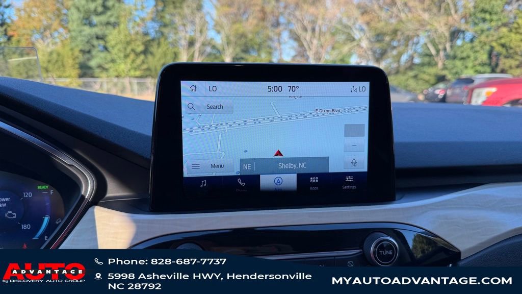 Used 2022 Ford Escape Titanium w/ Titanium Premium Package image 18