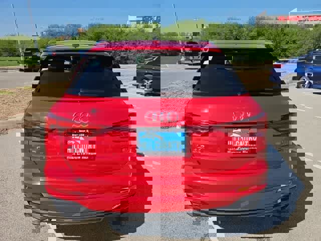 Used 2023 Audi Q3 2.0T Premium image 6