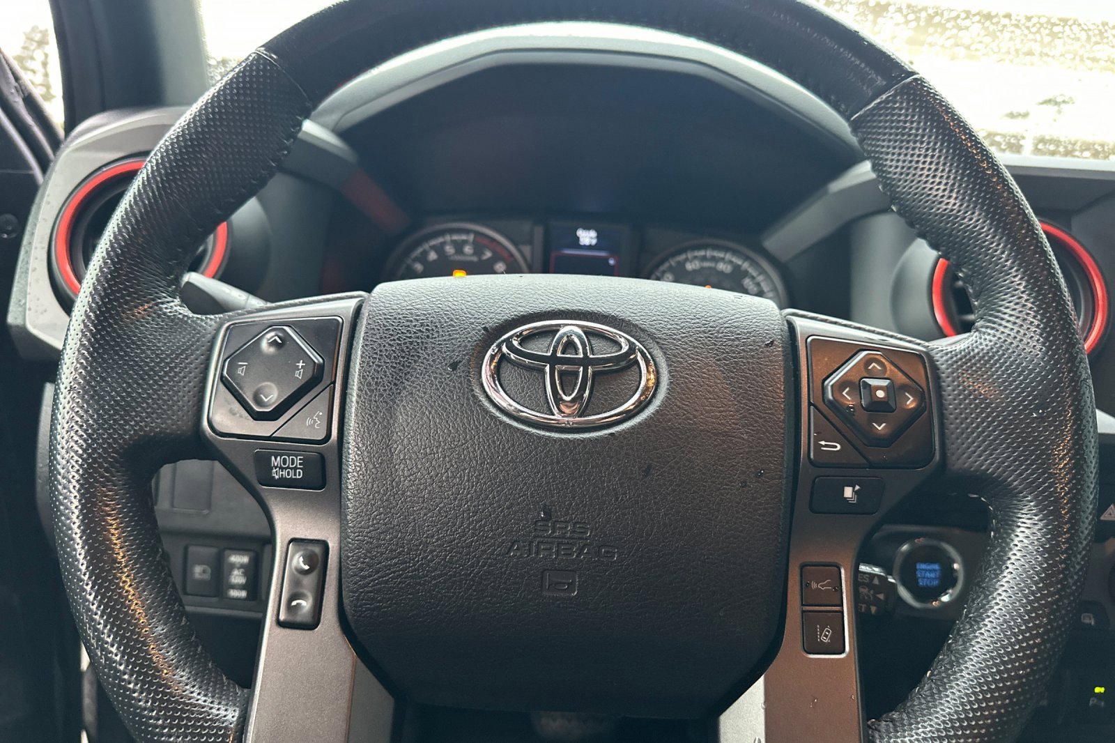 Used 2021 Toyota Tacoma TRD Sport w/ Technology Package image 29