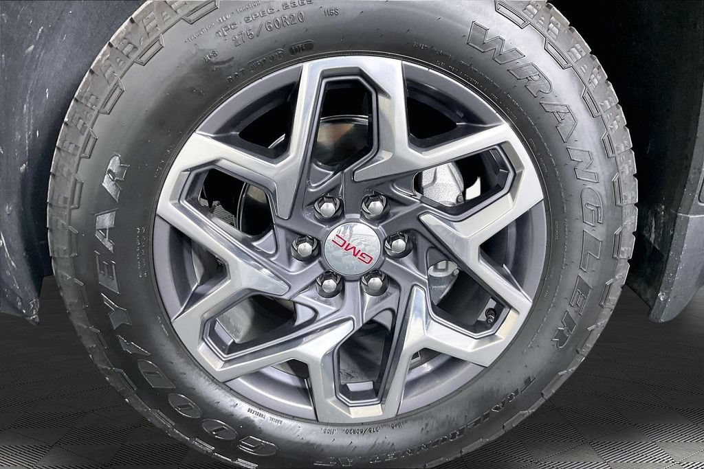 Used 2026 GMC Sierra 1500 SLT w/ SLT Premium Plus Package AWD/4WD image 28