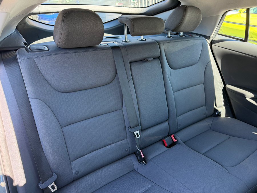 Used 2022 Hyundai Ioniq SE FWD image 38