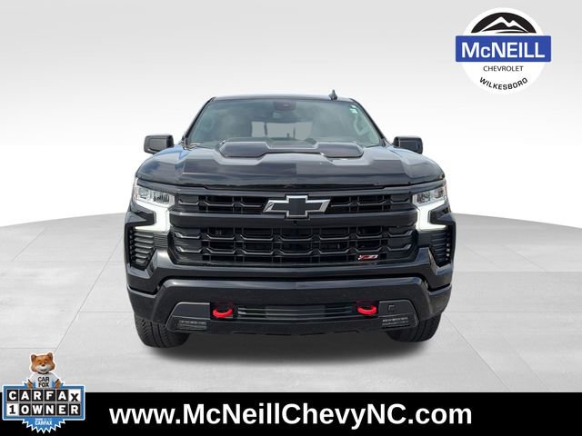 Used 2024 Chevrolet Silverado 1500 LT Trail Boss w/ Convenience Package II AWD/4WD image 2