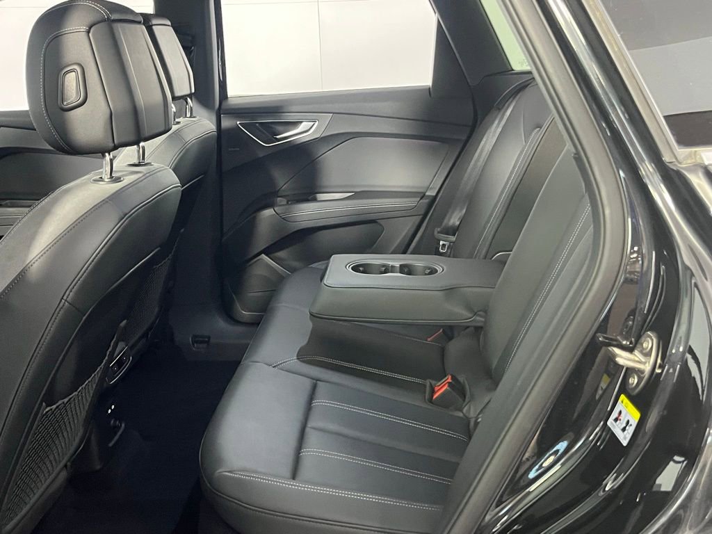 Used 2023 Audi Q4 e-tron Prestige image 19