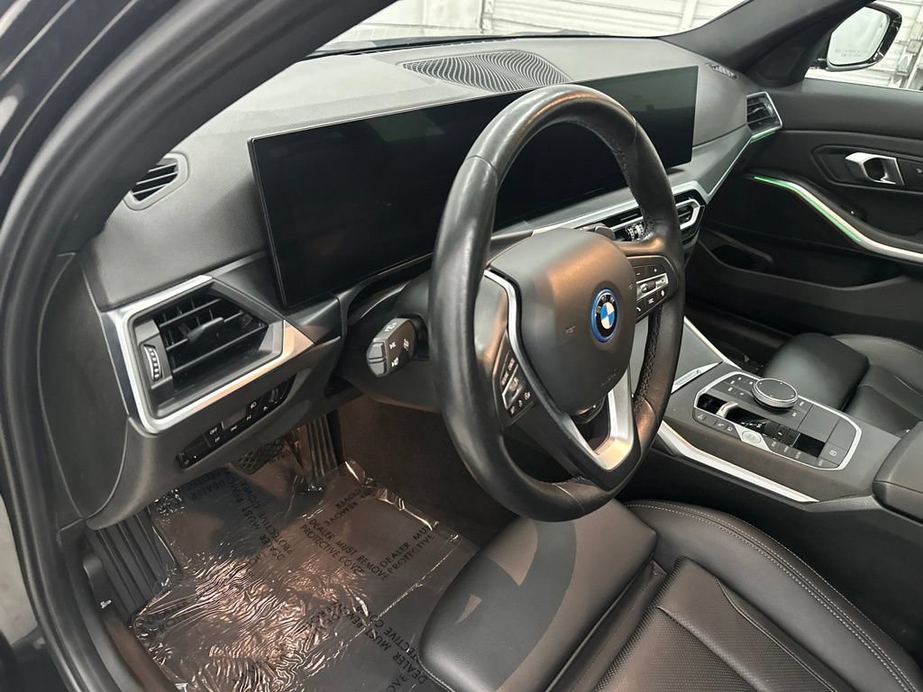Used 2024 BMW 330e xDrive AWD/4WD image 13