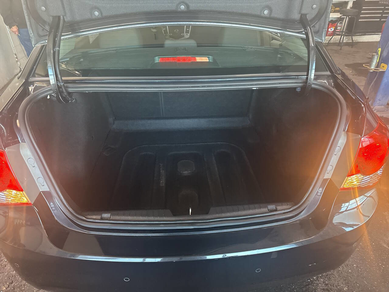 Used 2011 Chevrolet Cruze LT image 14