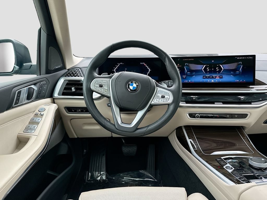 Certified 2024 BMW X7 xDrive40i w/ Executive Package AWD/4WD image 24