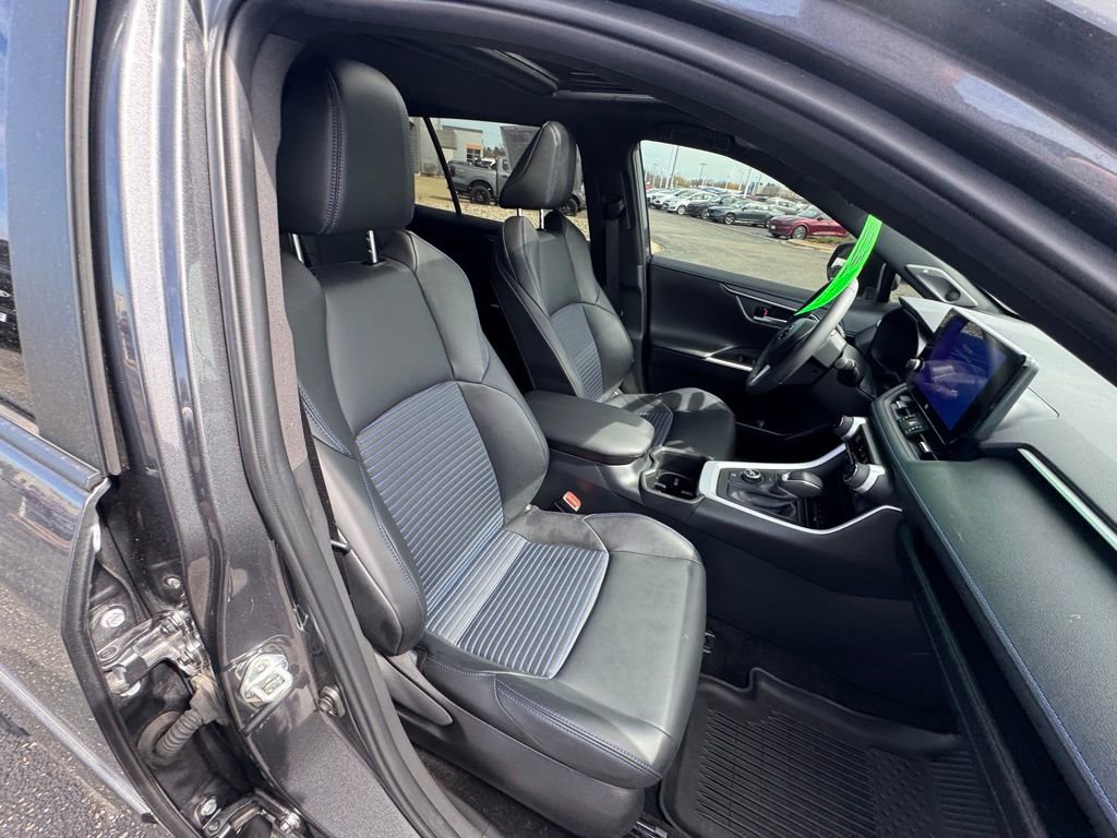 Used 2024 Toyota RAV4 XSE w/ Advanced Technology Package image 20