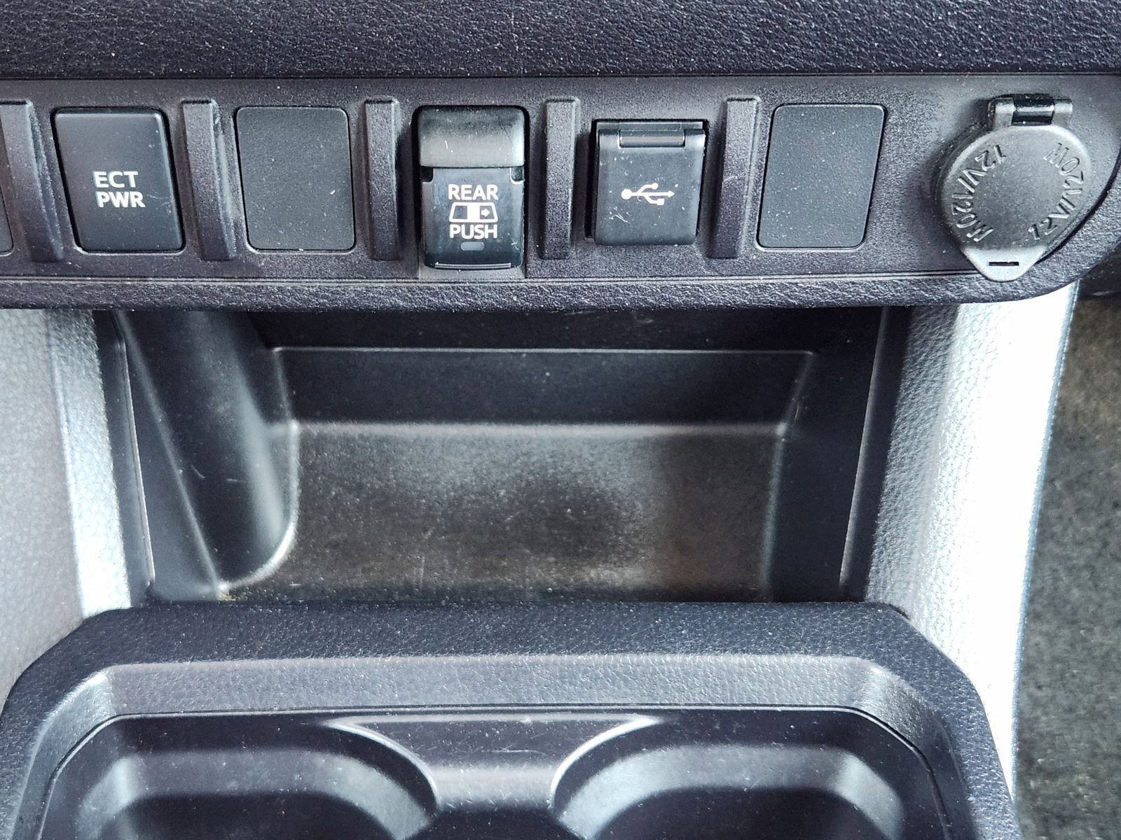 Used 2021 Toyota Tacoma SR5 AWD/4WD image 28