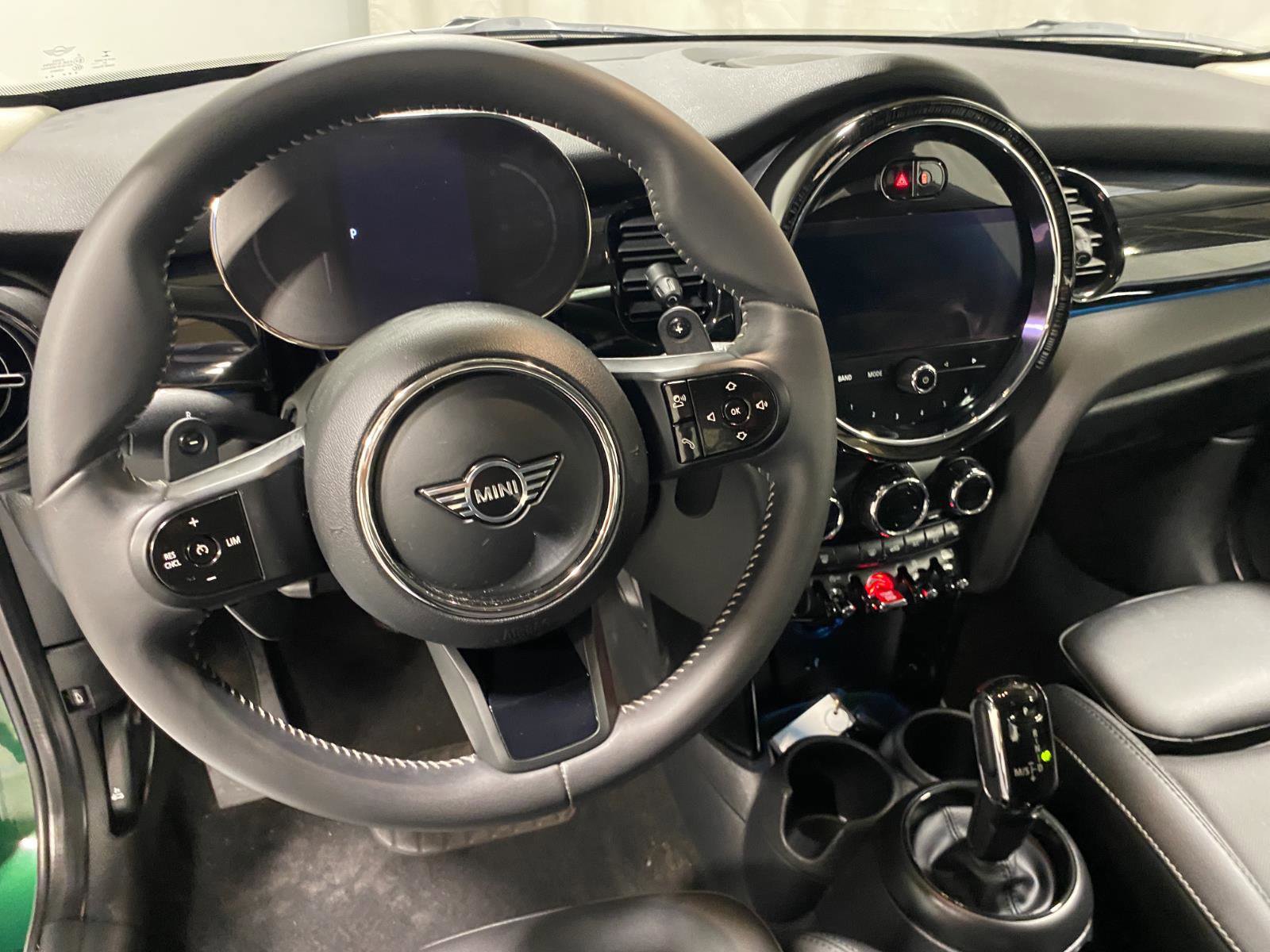 Certified 2022 MINI Cooper S image 2