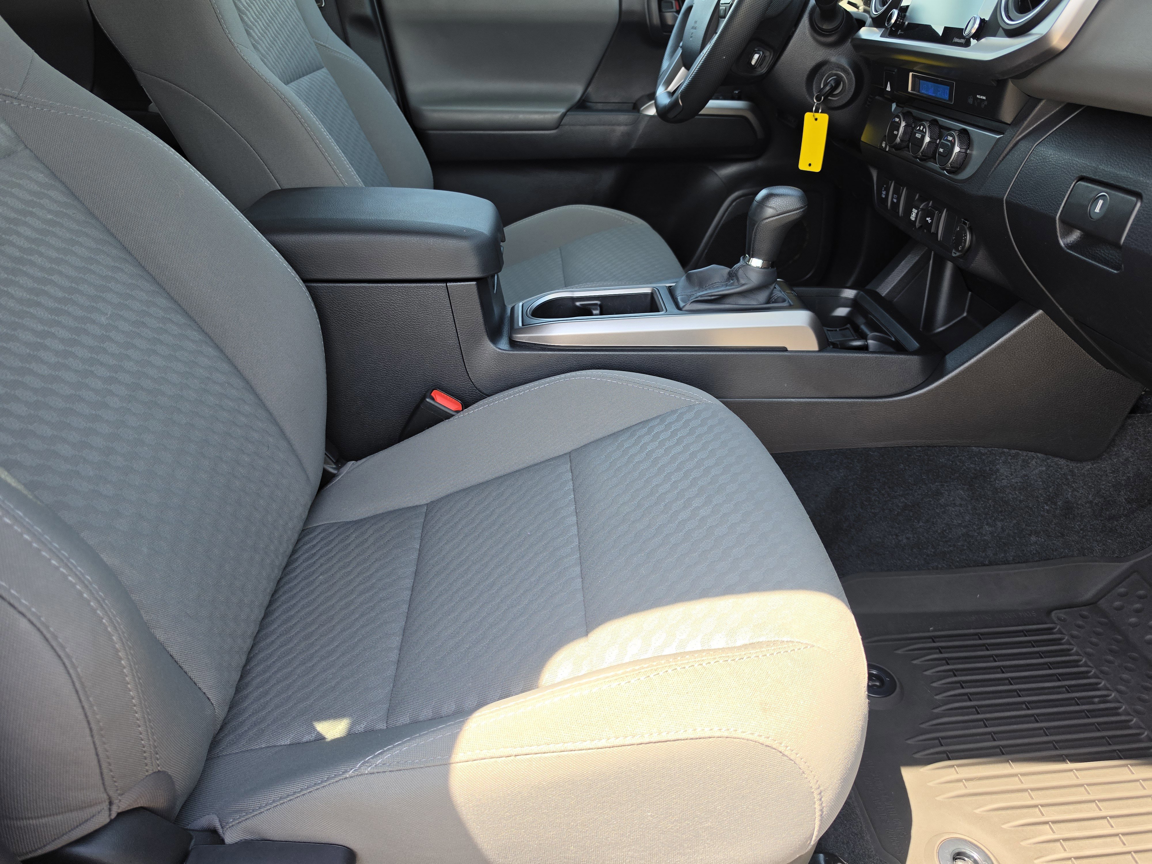 Used 2022 Toyota Tacoma SR5 w/ Technology Package RWD image 12