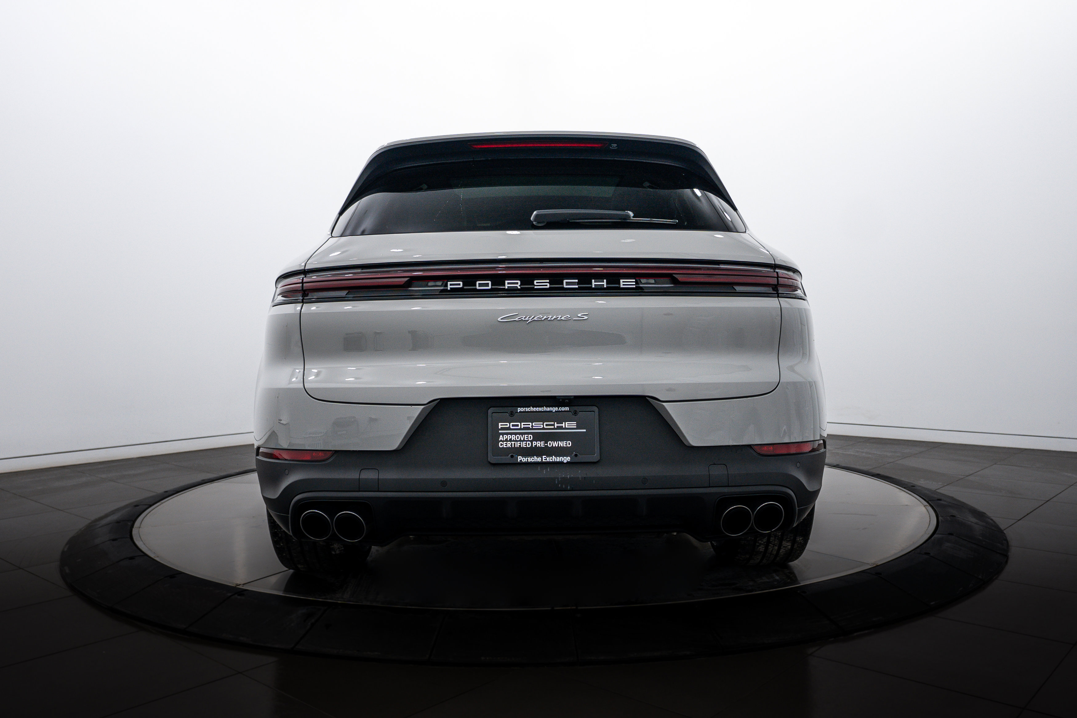 Certified 2025 Porsche Cayenne S AWD/4WD image 6