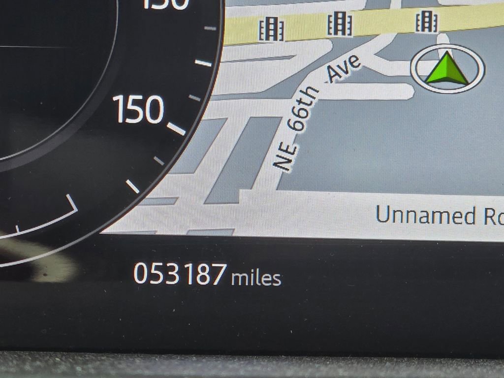 Used 2021 Land Rover Range Rover Sport HSE Silver Edition image 40