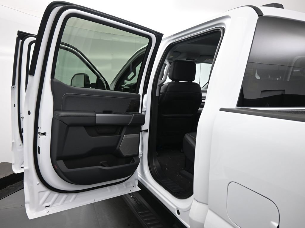 New 2025 Ford F250 Lariat w/ Lariat Ultimate Package image 20