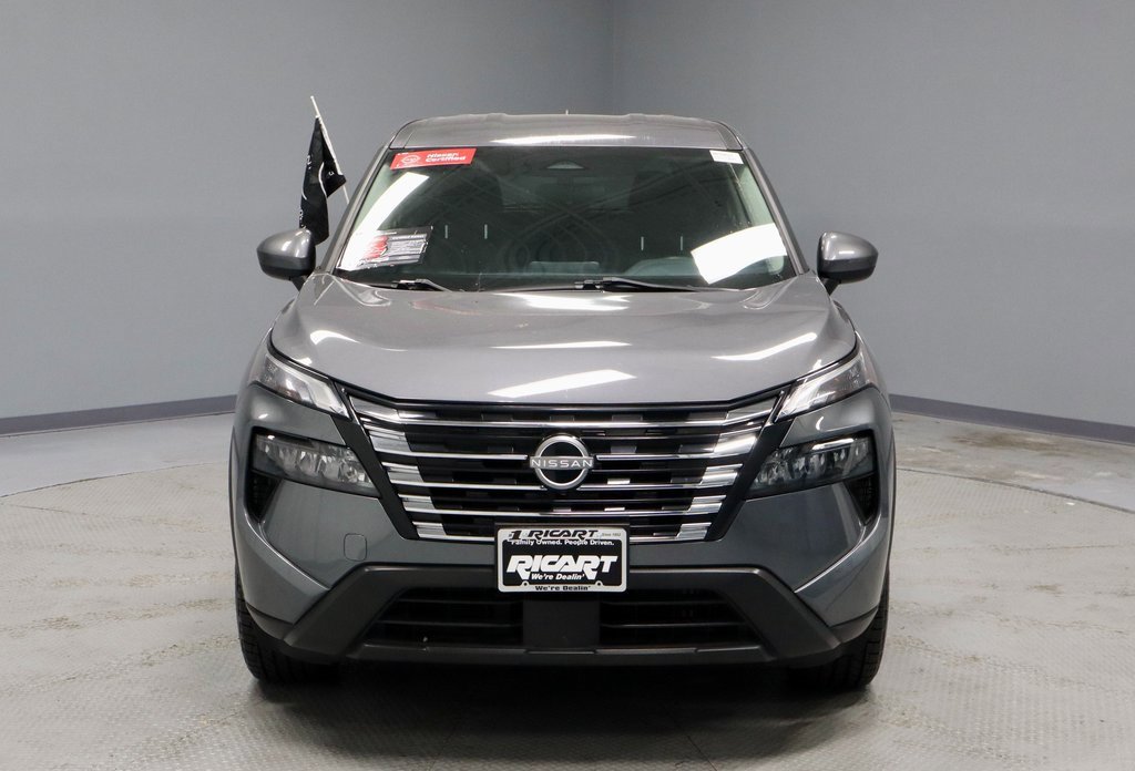 Certified 2024 Nissan Rogue SV image 7