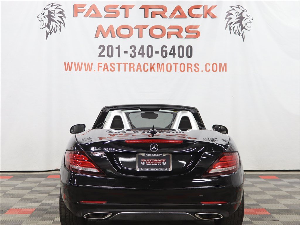 Used 2017 Mercedes-Benz SLC 300 image 6