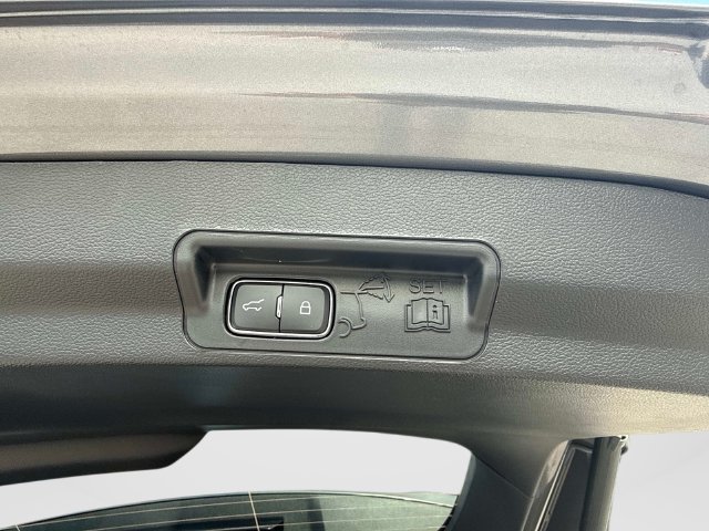 New 2027 Ford Explorer Active RWD image 13