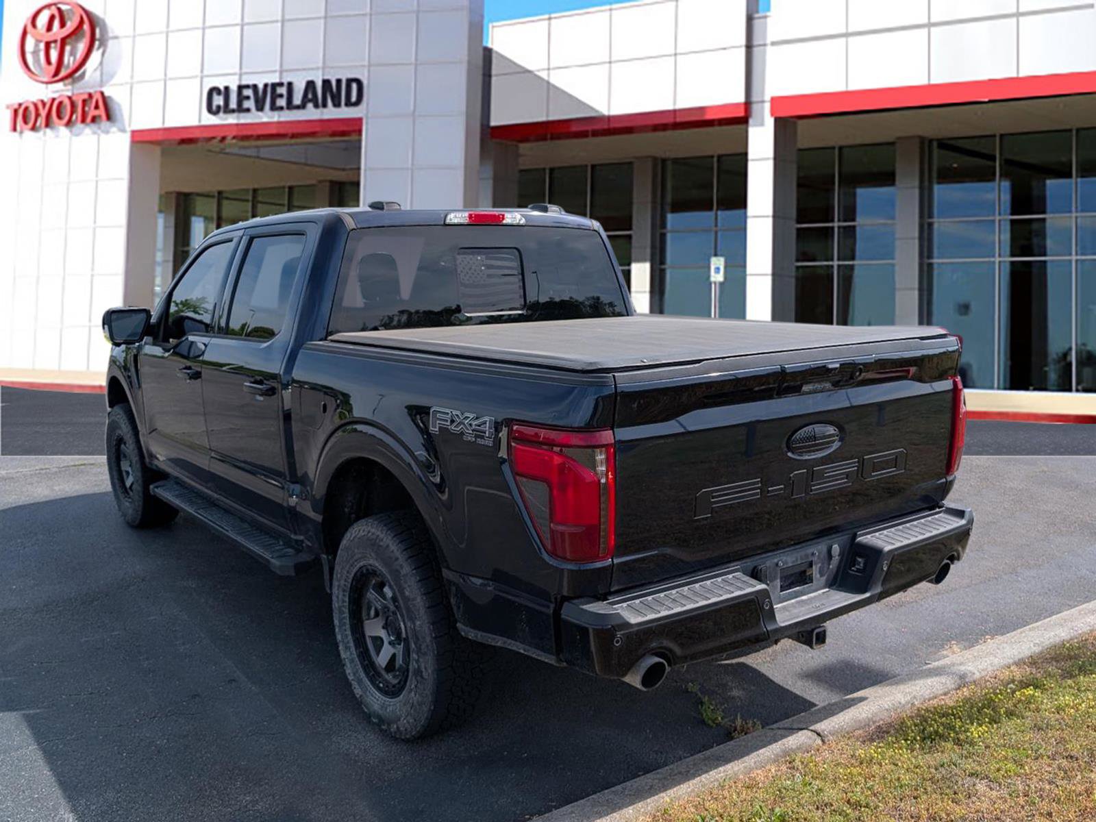 Used 2024 Ford F150 XLT w/ Equipment Group 302A MID AWD/4WD image 5