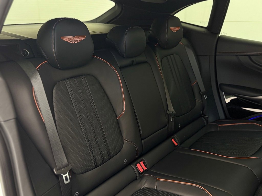 New 2025 Aston Martin DBX 707 image 5