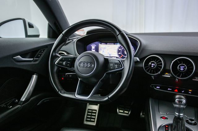 Used 2017 Audi TT 2.0T w/ Technology Package image 4
