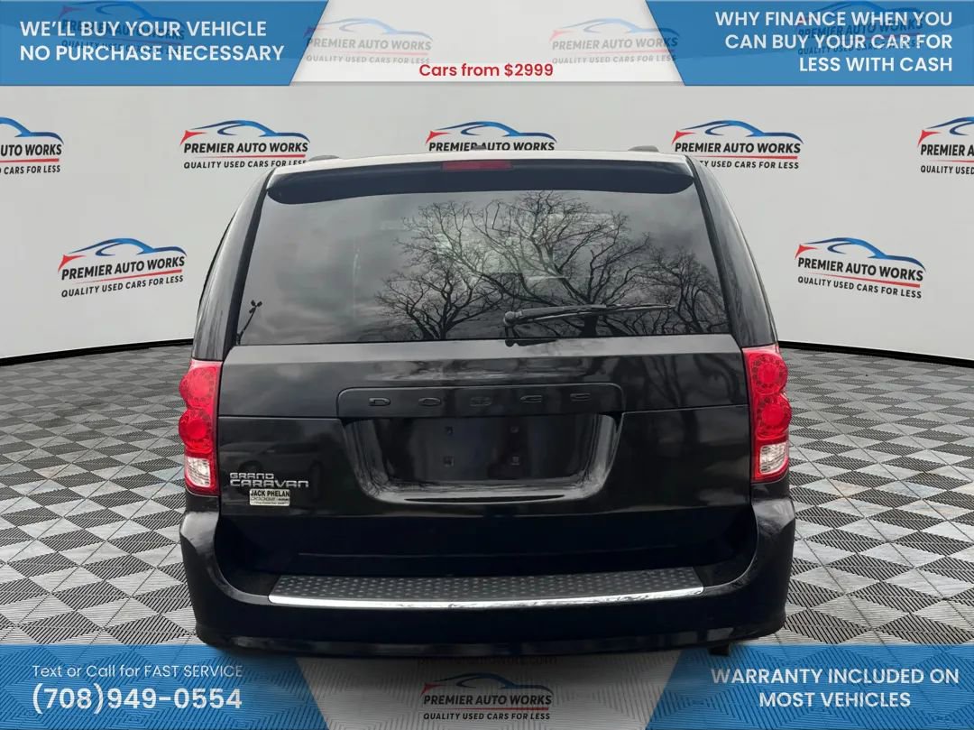 Used 2012 Dodge Grand Caravan SXT w/ UConnect Hands-Free Group image 5