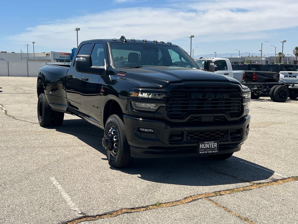 New 2026 RAM 3500 Big Horn AWD/4WD image 10
