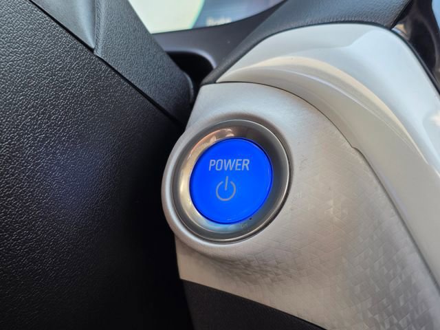Used 2017 Chevrolet Bolt Premier w/ Driver Confidence II Package FWD image 35