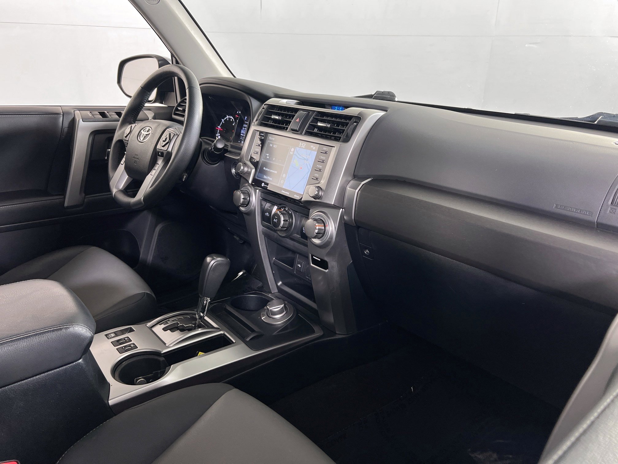 Used 2020 Toyota 4Runner SR5 Premium image 28