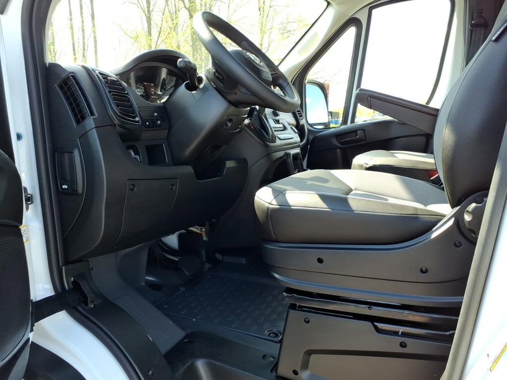 Used 2025 RAM ProMaster 3500 w/ Convenience Group FWD image 10