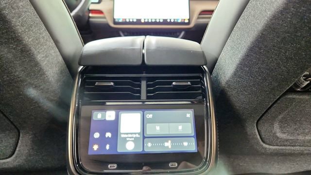 Used 2025 Rivian R1T Premium image 51