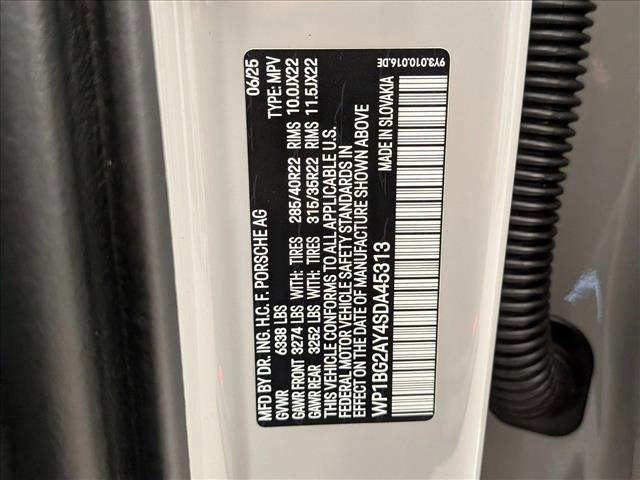 Used 2025 Porsche Cayenne GTS image 28