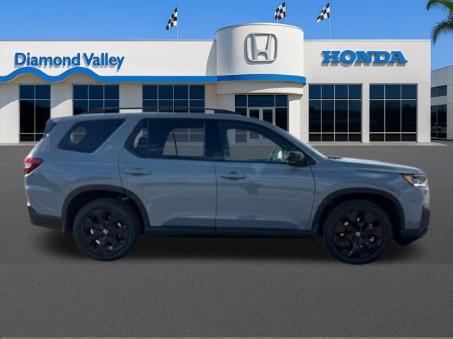 New 2026 Honda Pilot Black Edition image 2