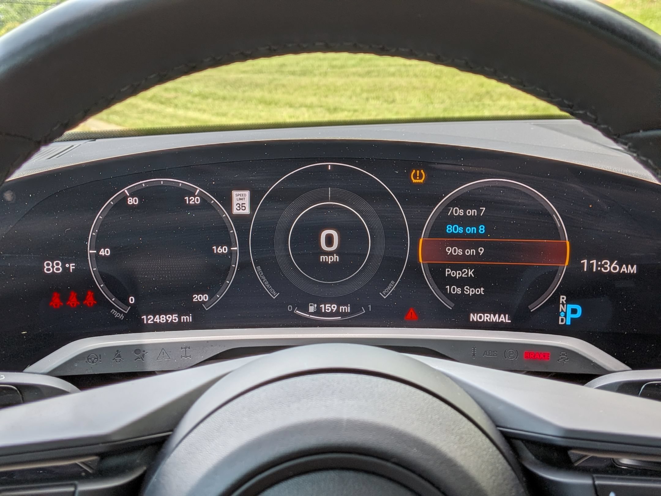 Used 2022 Porsche Taycan RWD image 10