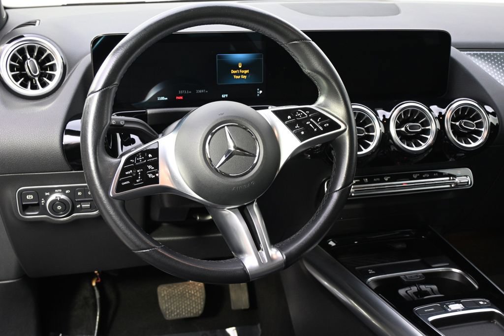 Used 2025 Mercedes-Benz GLA 250 4MATIC image 10