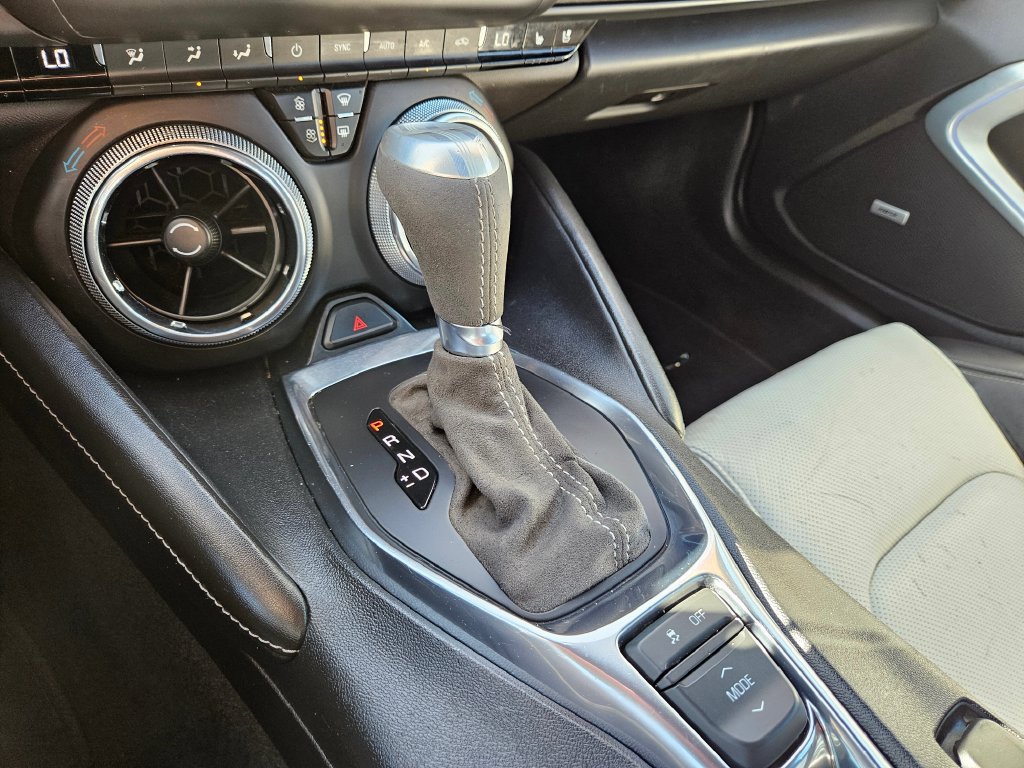 Used 2024 Chevrolet Camaro LT RWD image 26
