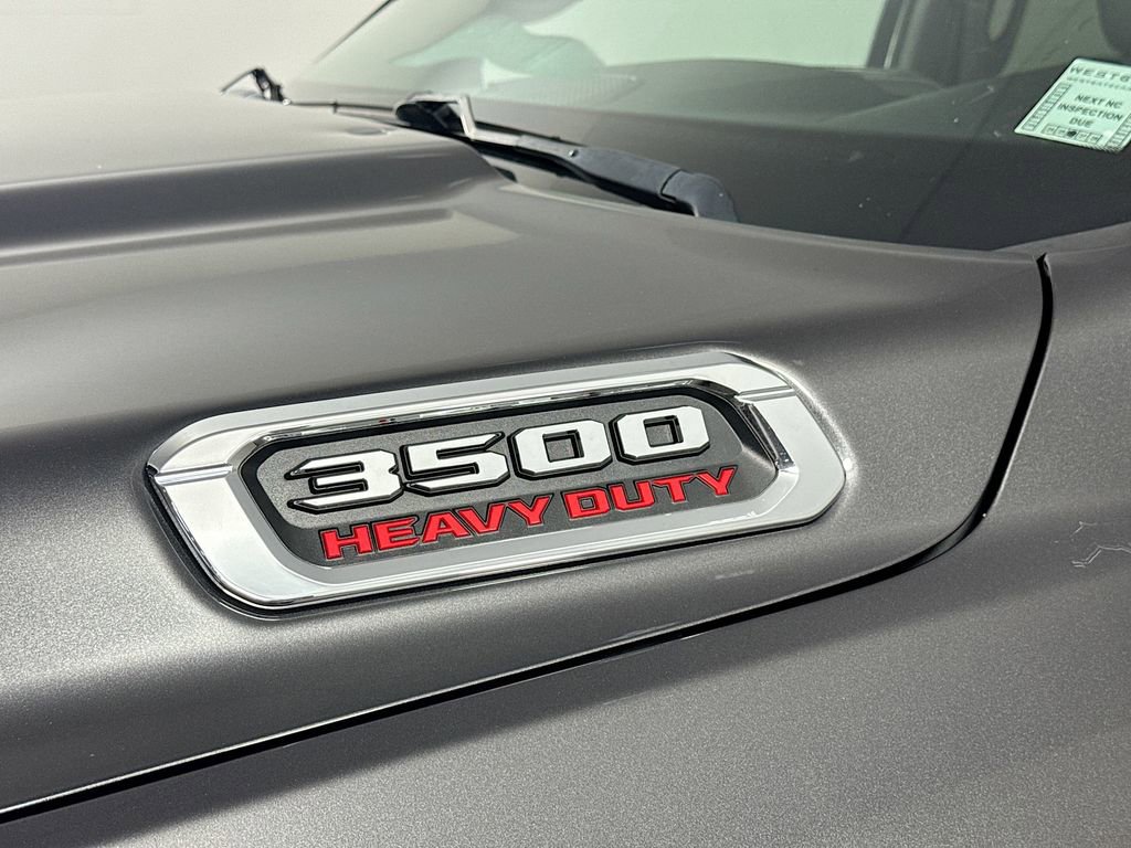 Used 2022 RAM 3500 Tradesman image 39