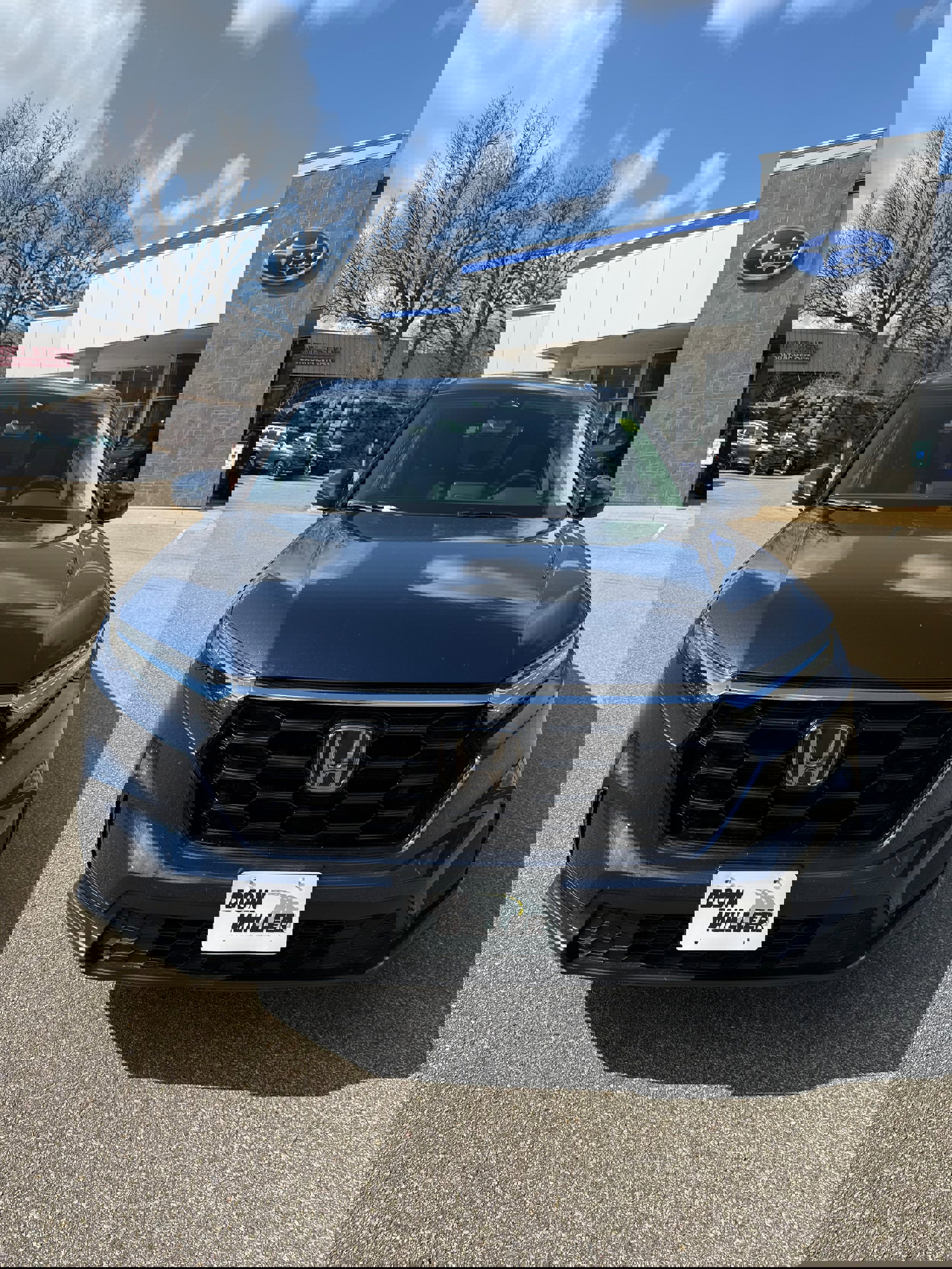 Used 2023 Honda CR-V EX image 2