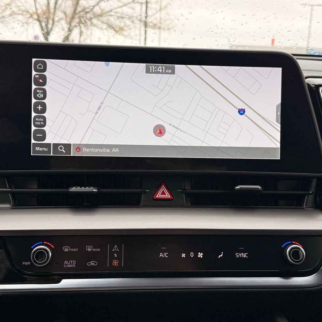 Used 2025 Kia Sportage EX image 14