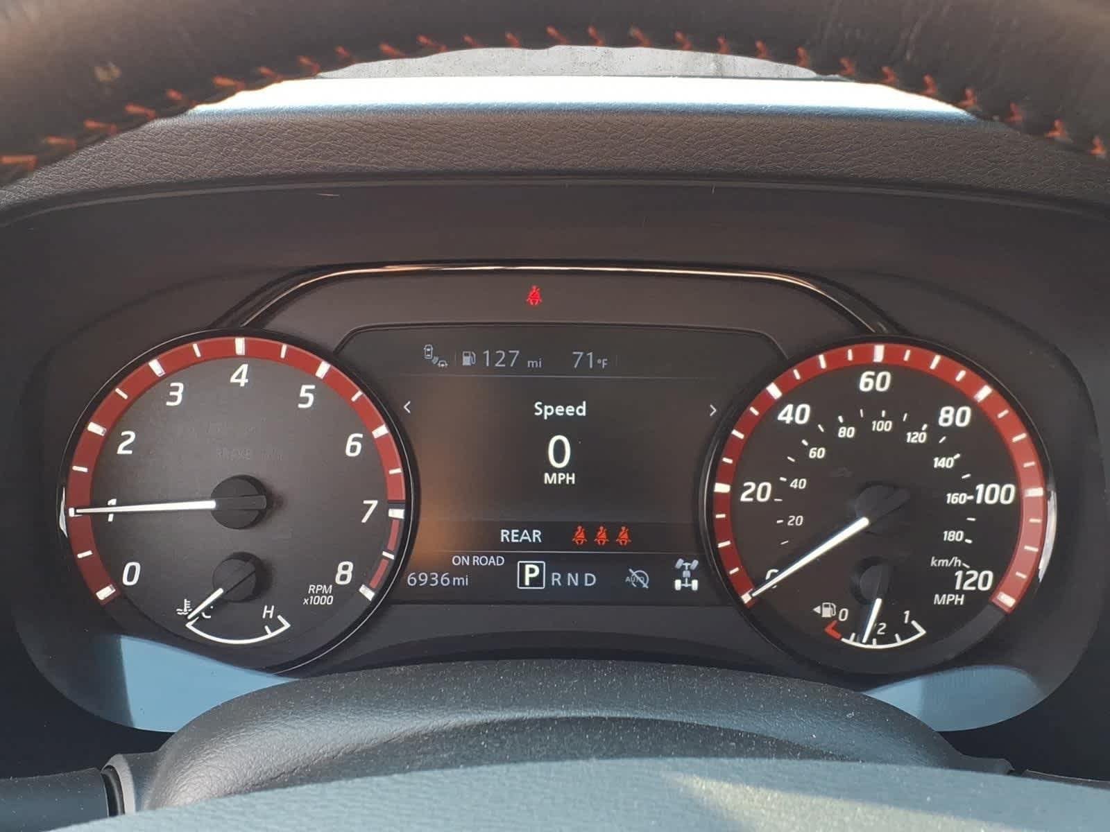 Used 2026 Nissan Frontier PRO-4X AWD/4WD image 14