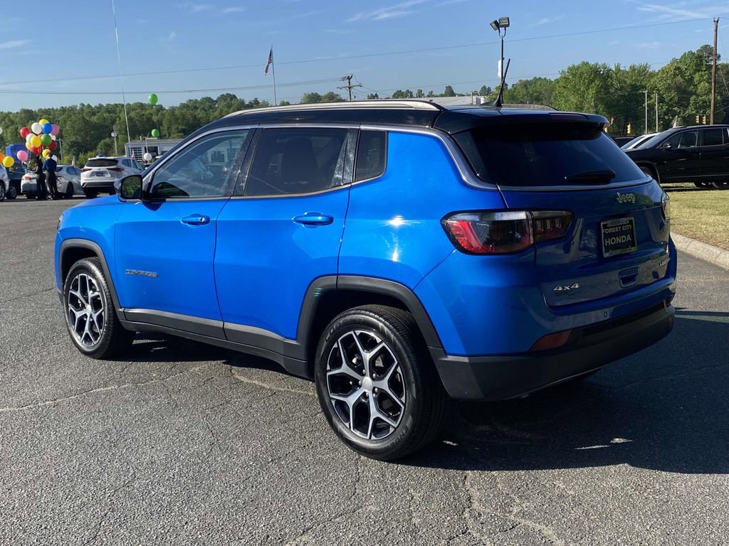 Used 2024 Jeep Compass Limited image 3