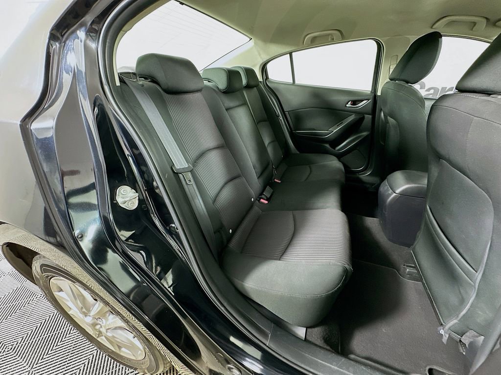 Used 2015 MAZDA MAZDA3 i Touring image 30
