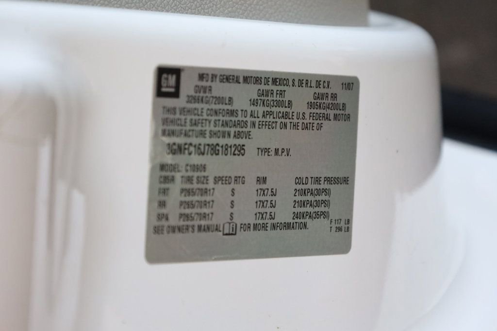 Used 2008 Chevrolet Suburban LT w/ LT Preferred Equipment Group image 12