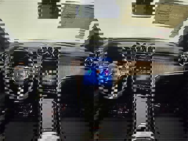 Certified 2025 Mercedes-Benz GLC 300 4MATIC image 34