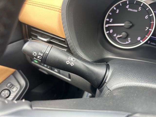 New 2025 Nissan Sentra SV w/ SV Premium Package image 28