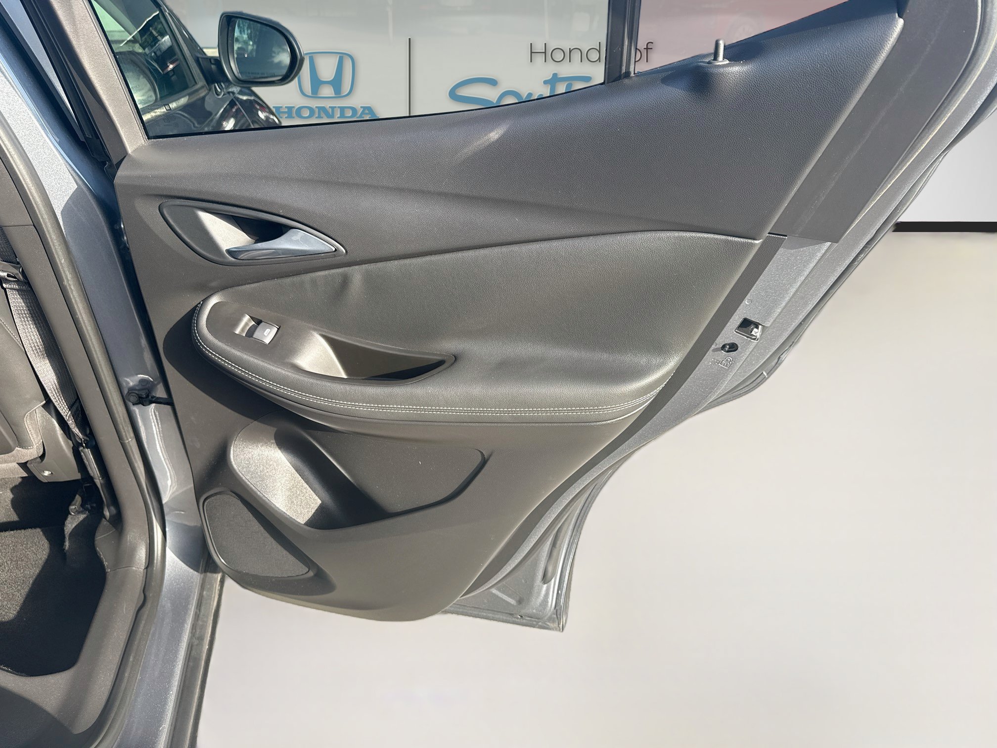 Used 2020 Buick Encore GX Preferred FWD image 29