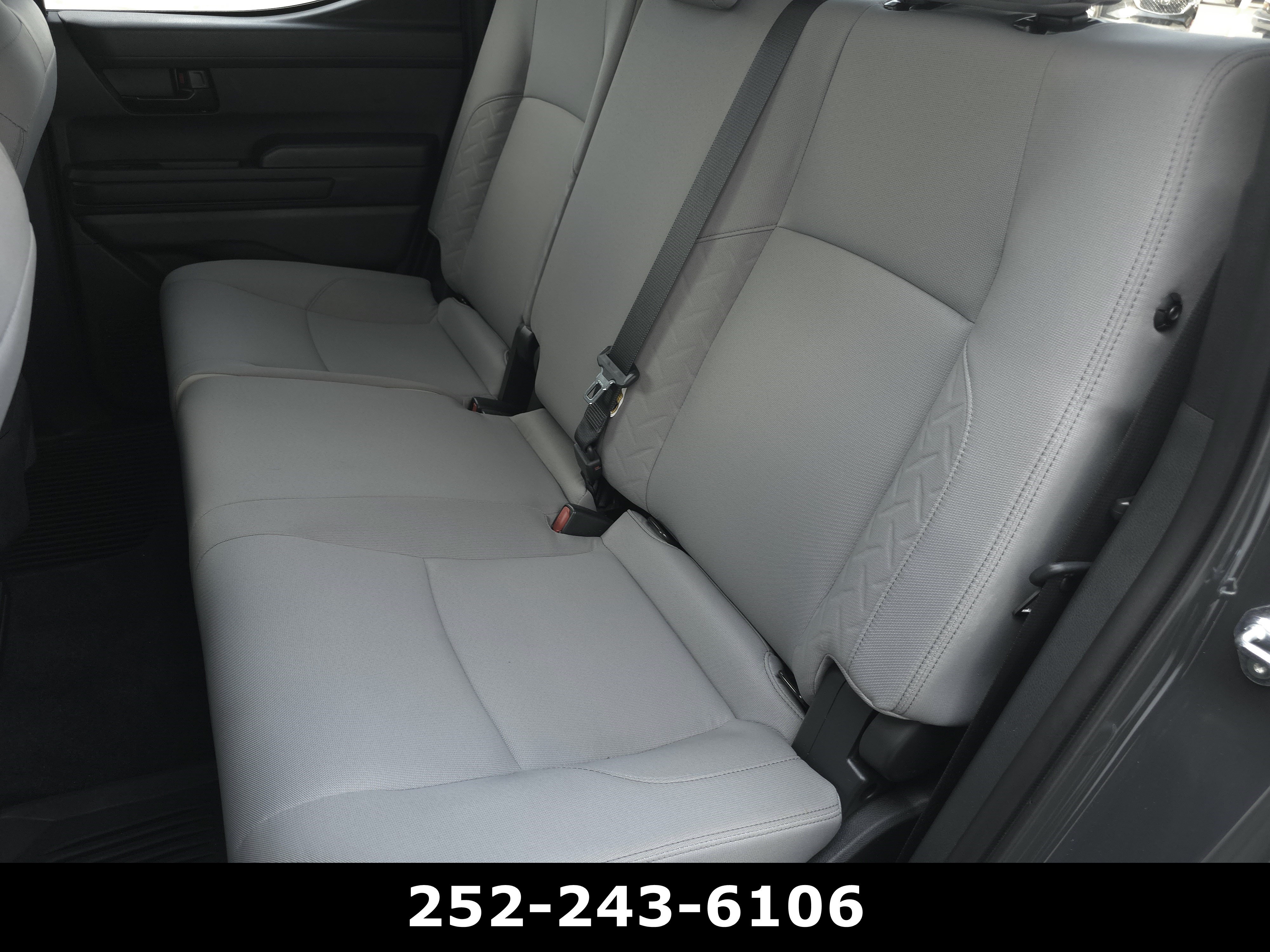 Used 2025 Toyota Tacoma SR5 AWD/4WD image 29