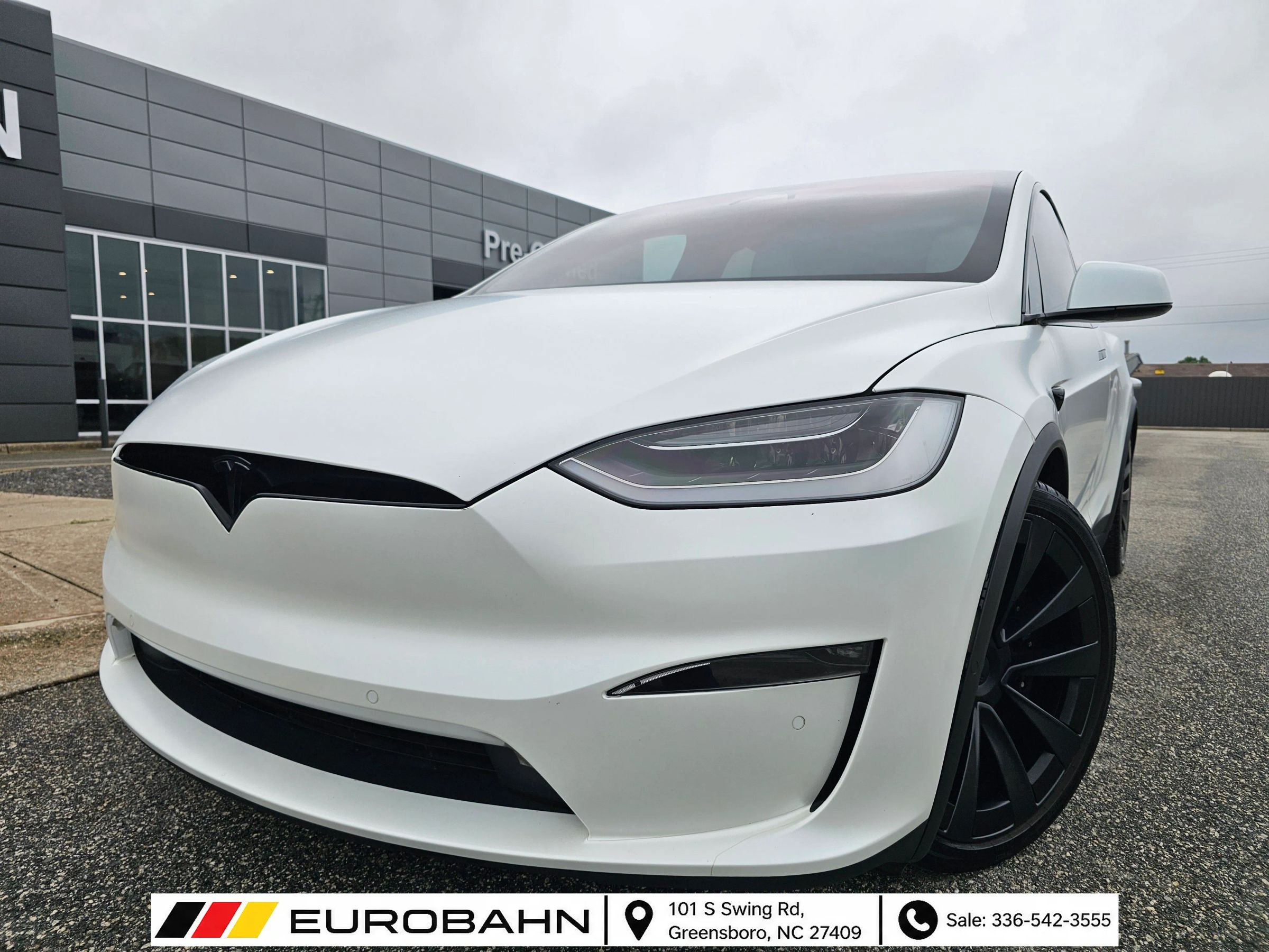 Used 2022 Tesla Model X AWD/4WD image 1