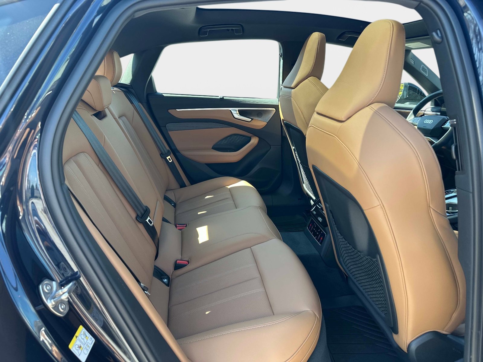 Used 2026 Audi A6 Premium Plus image 8